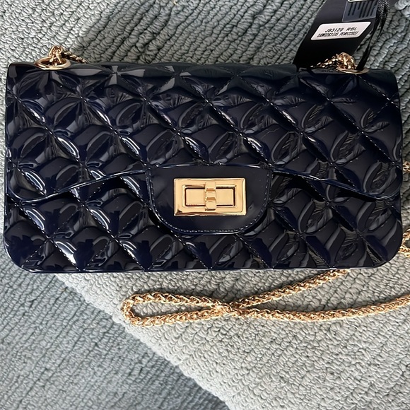 Deluxity LA  Jelly bag  2 way Quilted Crossbody / shoulder bag  Navy/ Gold chain - Picture 13 of 13
